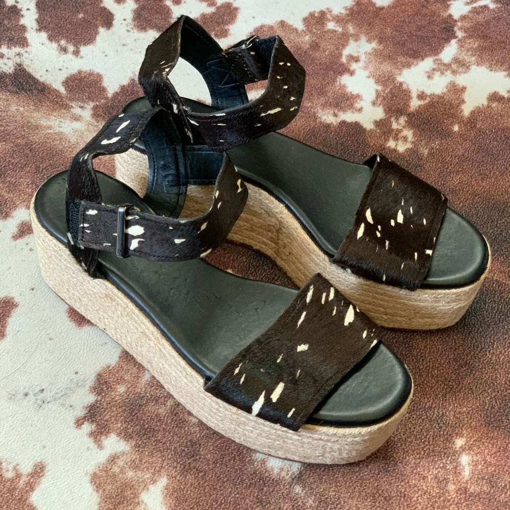 Women's Black and Brown Faux Animal Fur Platform Sandals